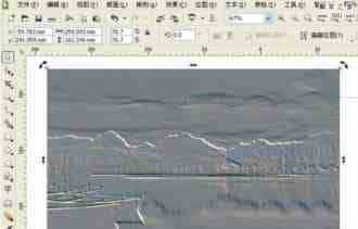 ps怎么设计一个恐怖片氛围的海报?